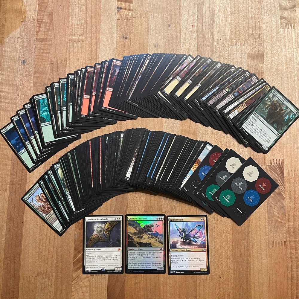 Magic The Gathering Ikoria Lair of Behemoths 259 Card Lot Luminous Broodmoth IKO